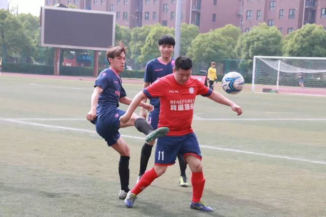亚运会总结大会召开，中国男足表现引关注，男篮缺席成焦点